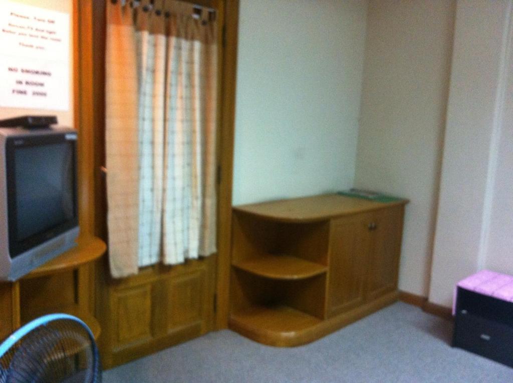 Airportlink Guest House Bangkok Room photo